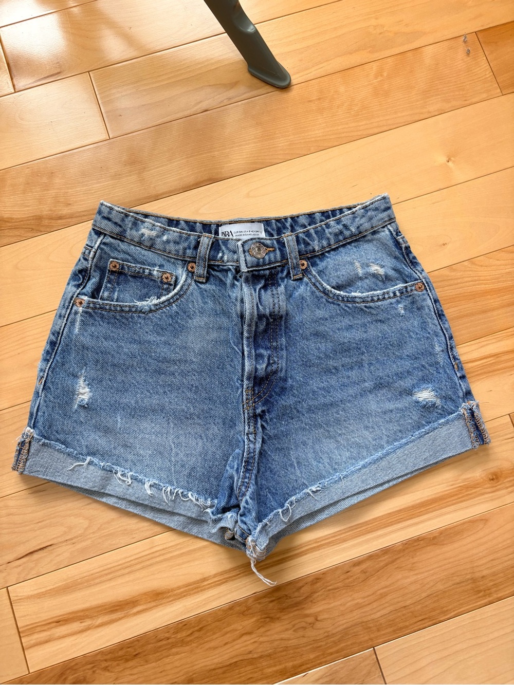 Zara High-Waist Distressed Denim Shorts - Blue